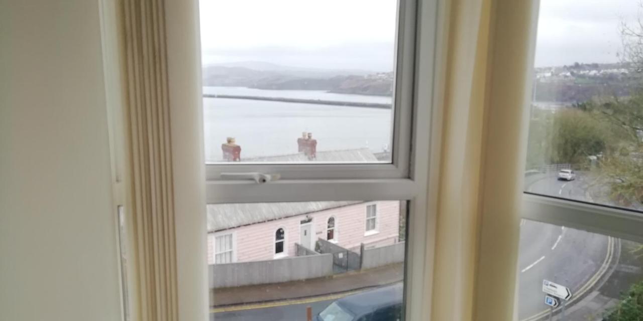 The Hope And Anchor Hotel Goodwick Exterior photo